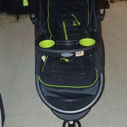 Selling a  Jeep Stroller 