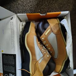 Size 13 Timberland Field Boot 