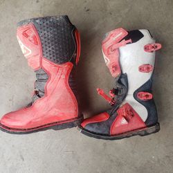 Answer Size 13. Dirtbikes Riding Boots