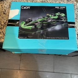 Cada Kick Sauber C44 F1 1:8 Scale 2553 Piece Technic Building Brick Toy