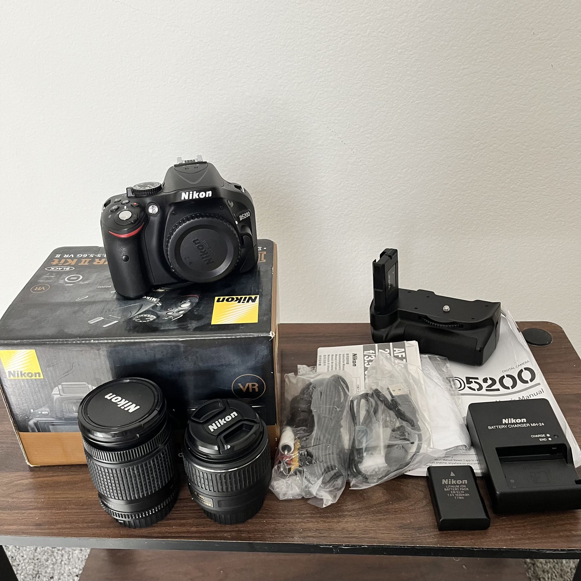 Nikon D5200 DSLR Camera 