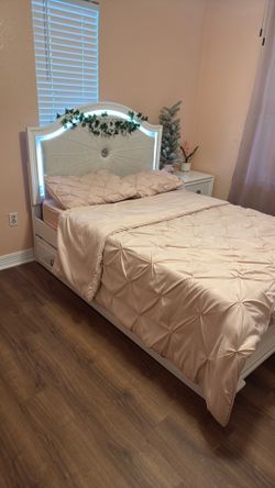 Kids bedroom set