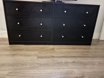 6 DRAWER DRESSER
