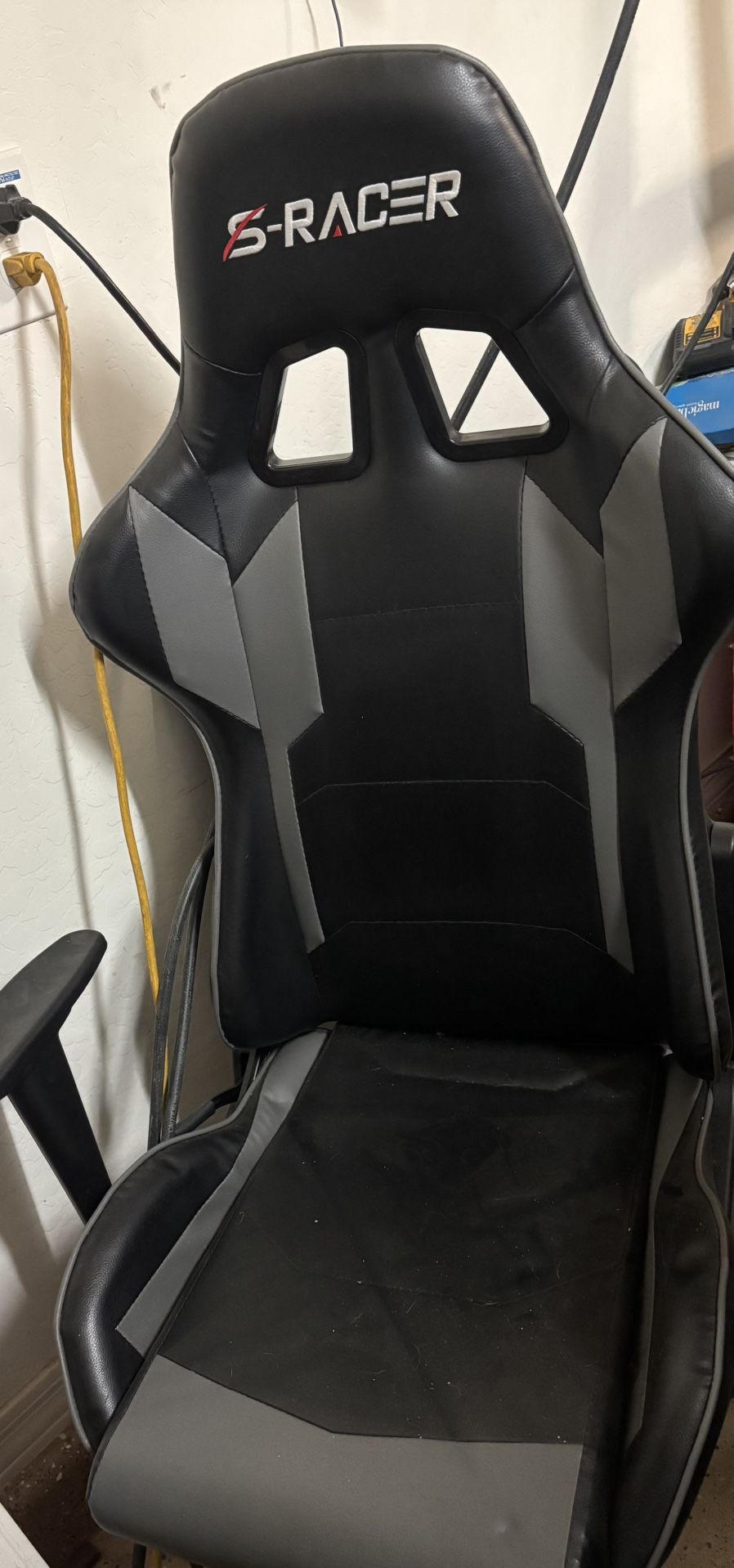 Gaming Chair Newly Used $55