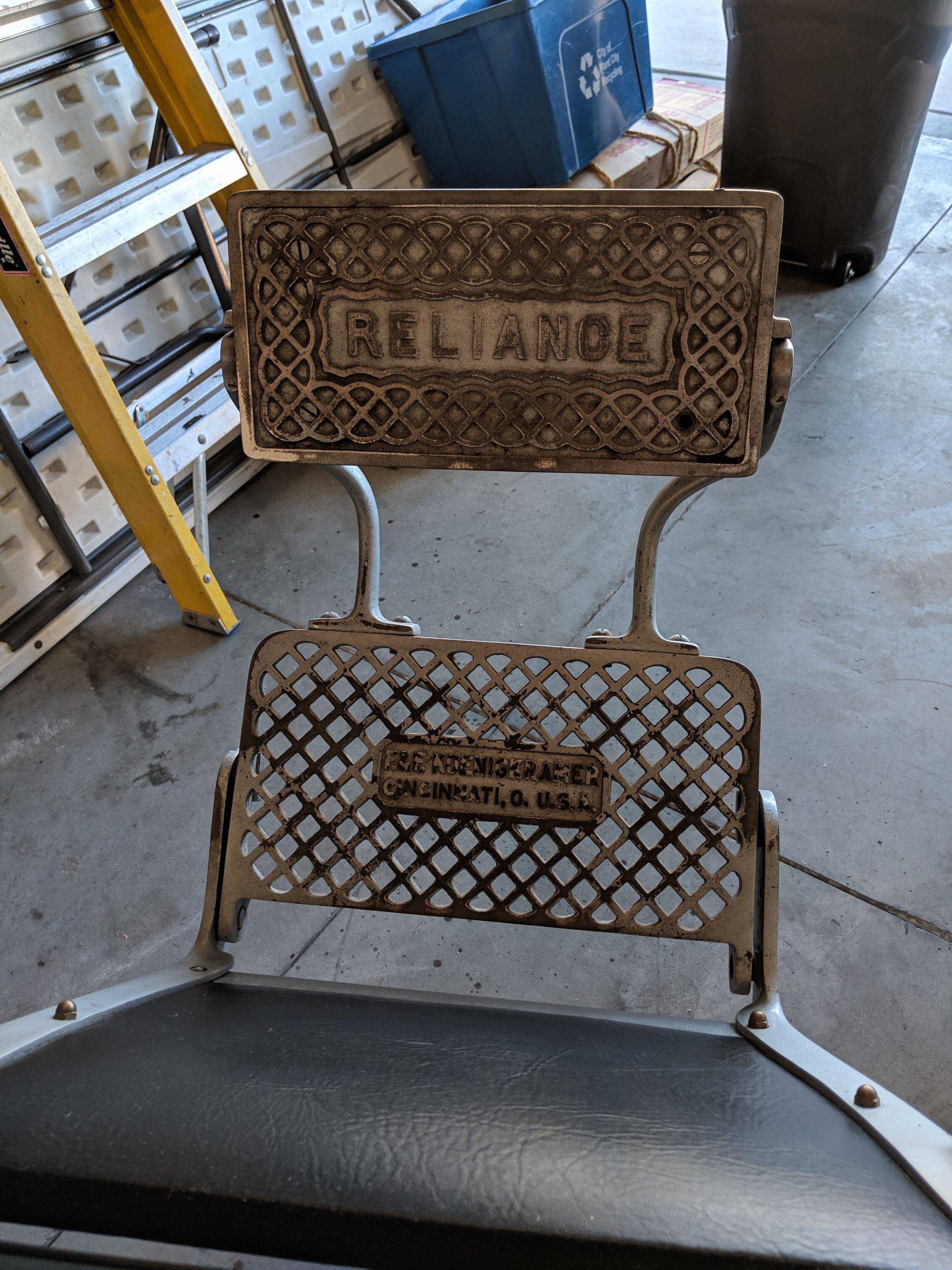Reliance Koenigkramer Barber Chair Antique Vintage Electric