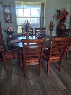 Opportunity  6 chair dinner set