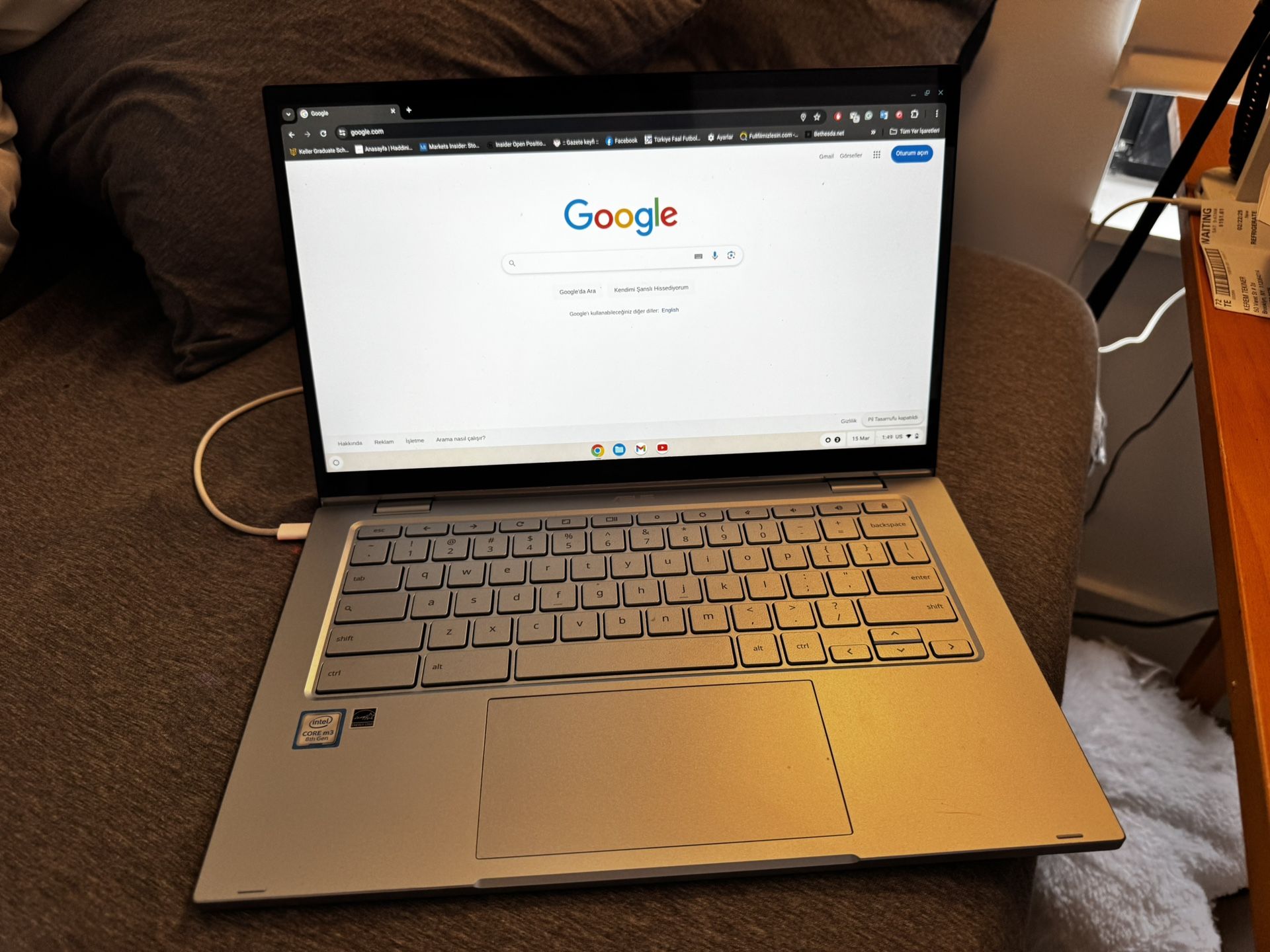 ASUS Chromebook 14 FHD Touchscreen Laptop, Intel Core M3, 4GB RAM