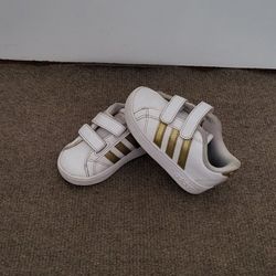Baby Shoes Adidas Size 5.