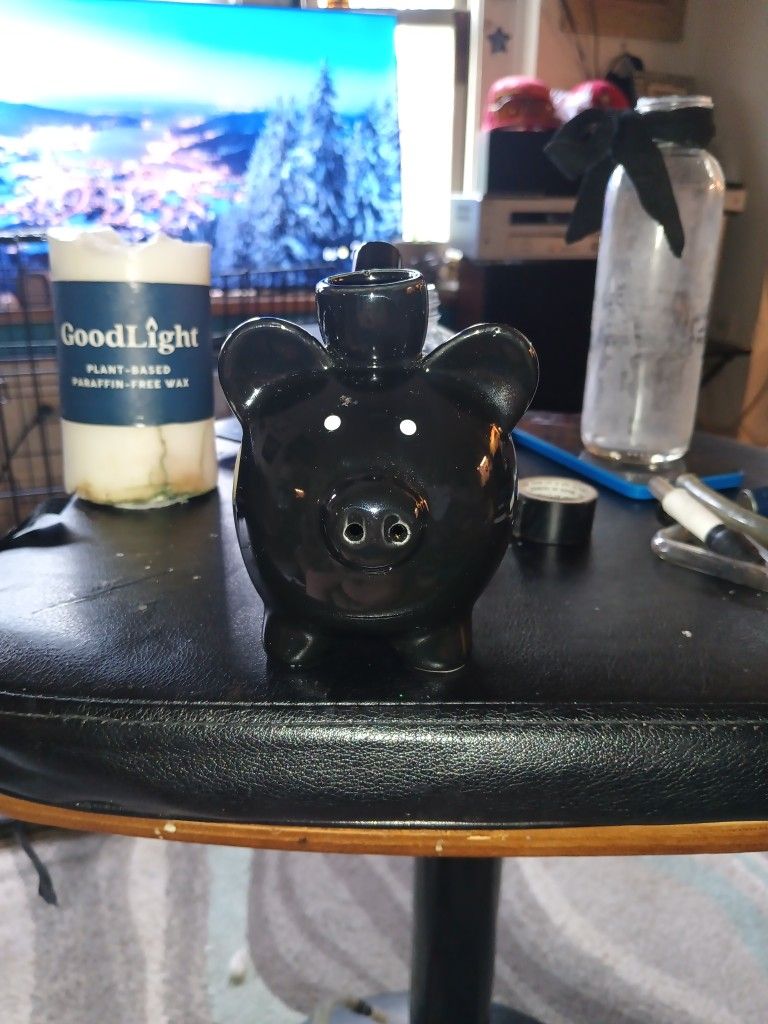 Little Black Piggy Pipe