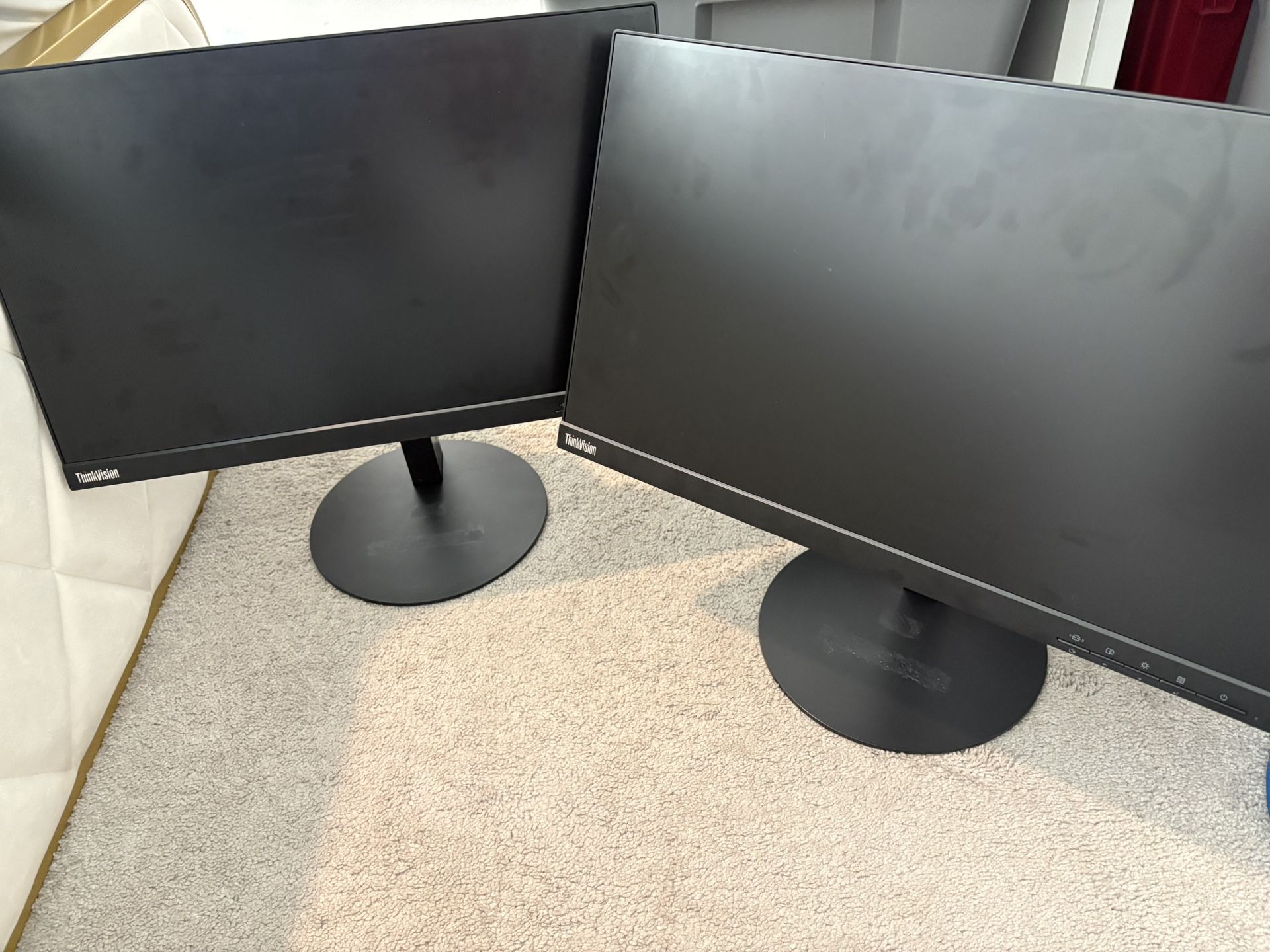 Lenovo ThinkVision 21.5” Monitor