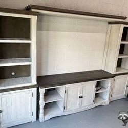 Havalance - Brown / Beige - 4 Pc. - Entertainment Center - 67" TV Stand 