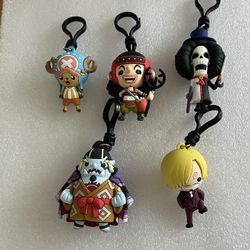Anime One Piece keychain set of 5, featuring Sanji, Zoro, Nami, Chopper