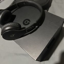 Beats Solo Hd Headphones 