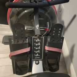 Life Fitness Rowing Water Machine 