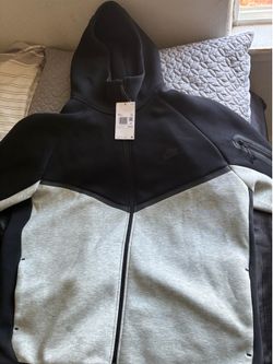 XXL grey and black Nike tech brand new