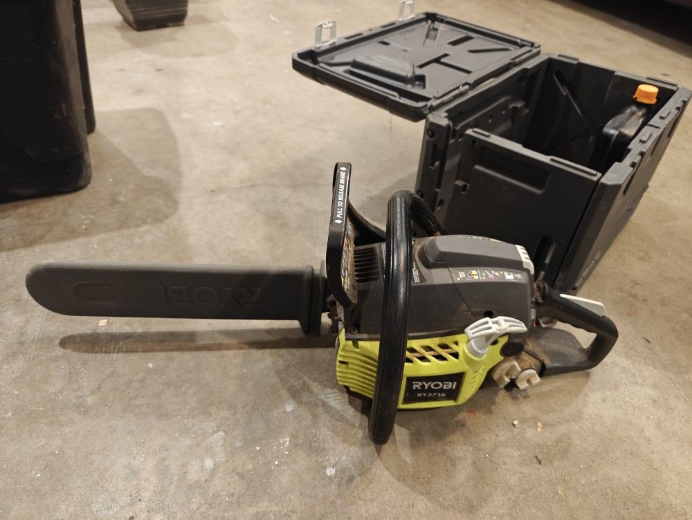 Ryobi 16in Gas Chainsaw RY3716