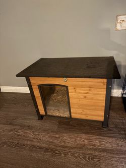 Dog house turtle enclosure  with light measures 21" height, 10" deep and 30 wide