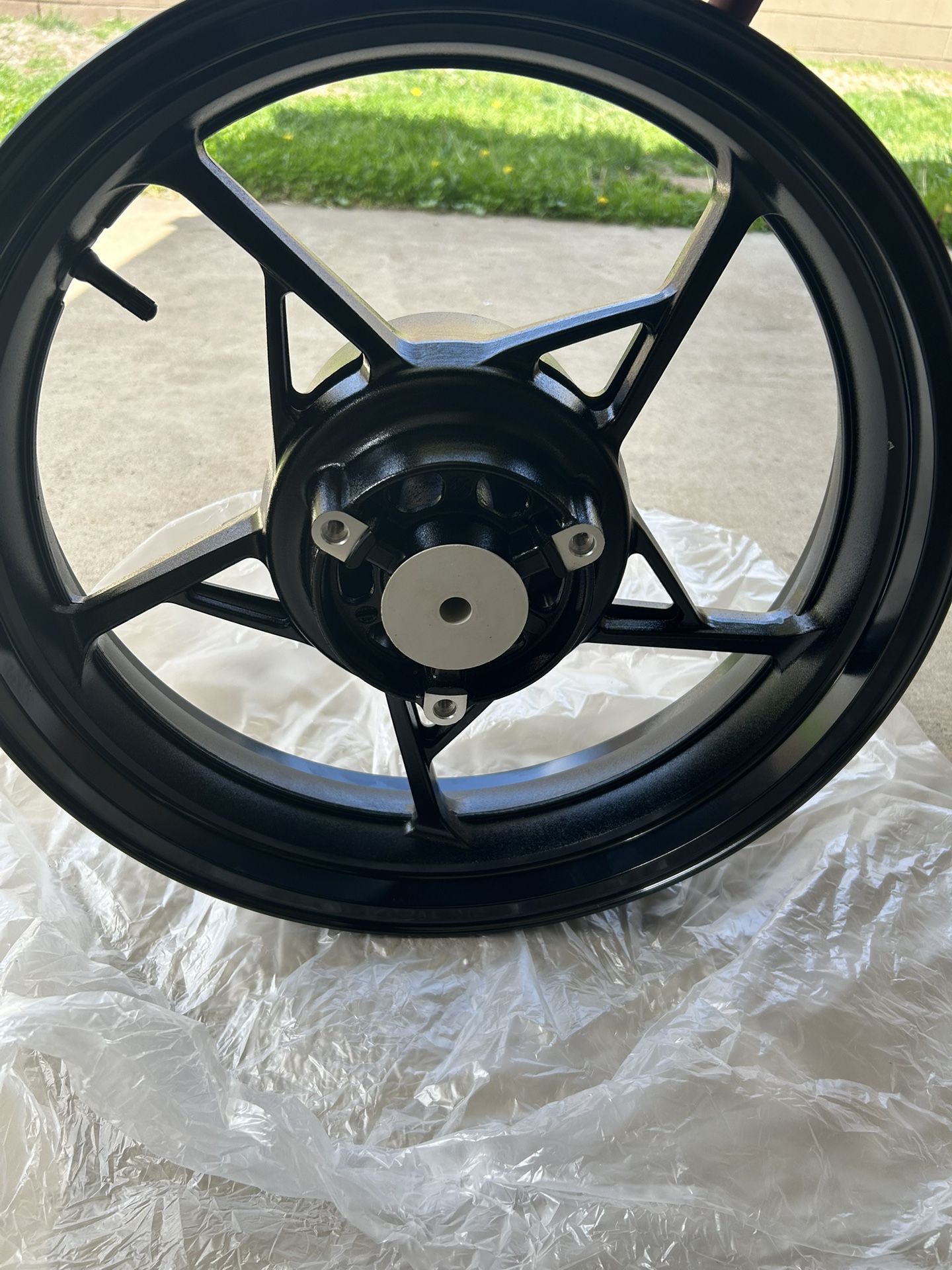 NEW Black Rear Wheel Back Rim For Kawasaki Z400 EX400 Ninja 400 ABS 2018-2023