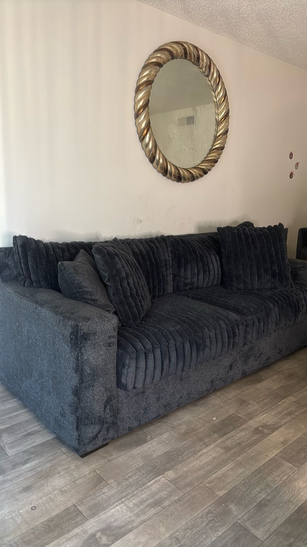 With 2 end tables and middle table