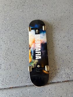 SK8MAFIA Complete Skateboard – Great Condition – Ready to Ride