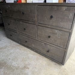 Dresser Good Condition 