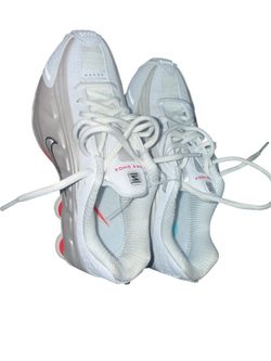 Nike Shox White Silver Red Low Top Lace Up Athletic Sneakers Unisex