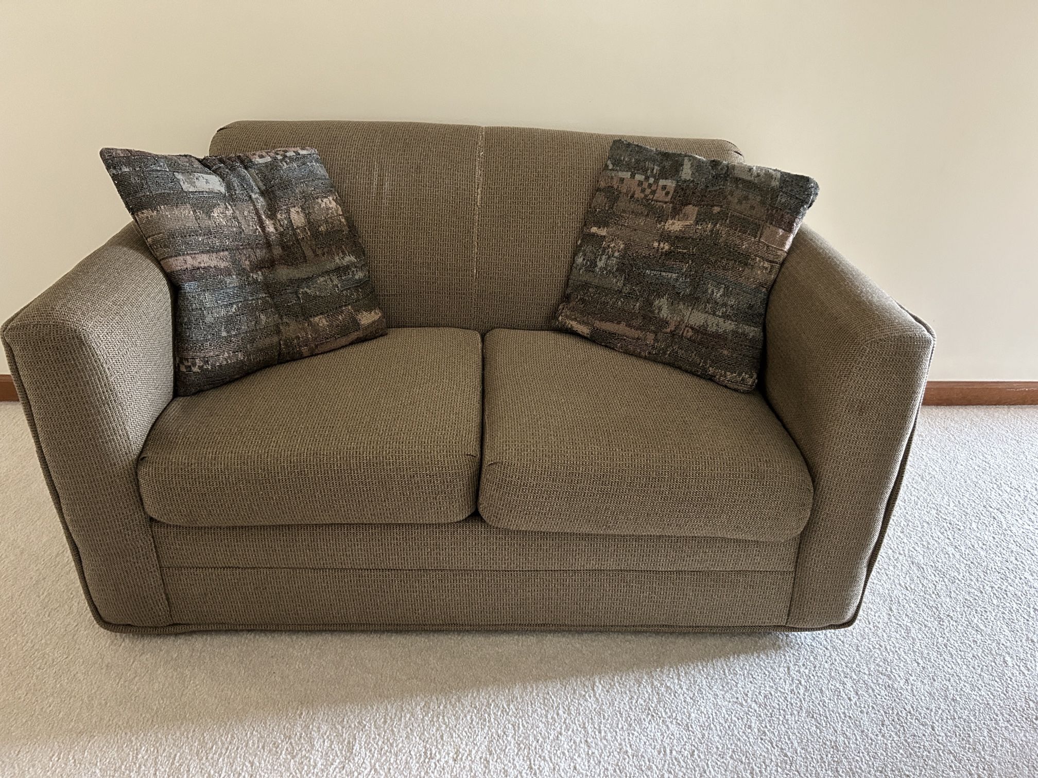 Sofa/Loveseat