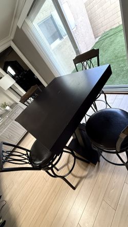 Bar Style Table & Stool Chairs