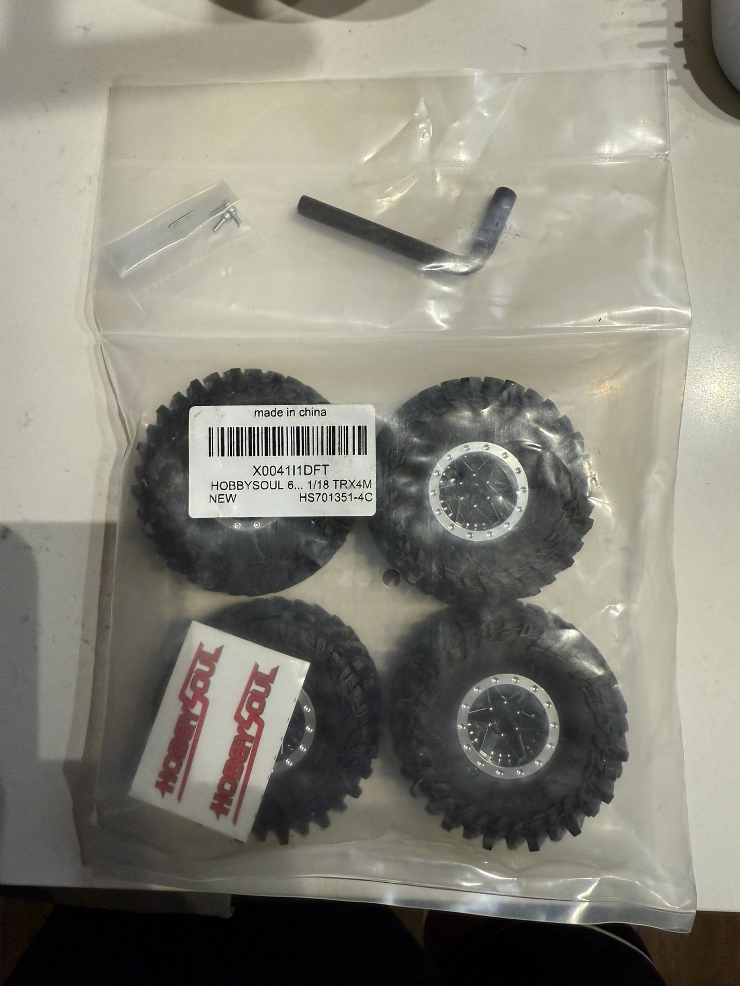 HOBBYSOUL 64 * 25mm Soft Sticky 1.0 tires F/R and Adjustable Negative Offset 1.0 beadlock wheels Black Rims For RC Mud Crawler 1/24 SCX24 FCX24 AX24 1