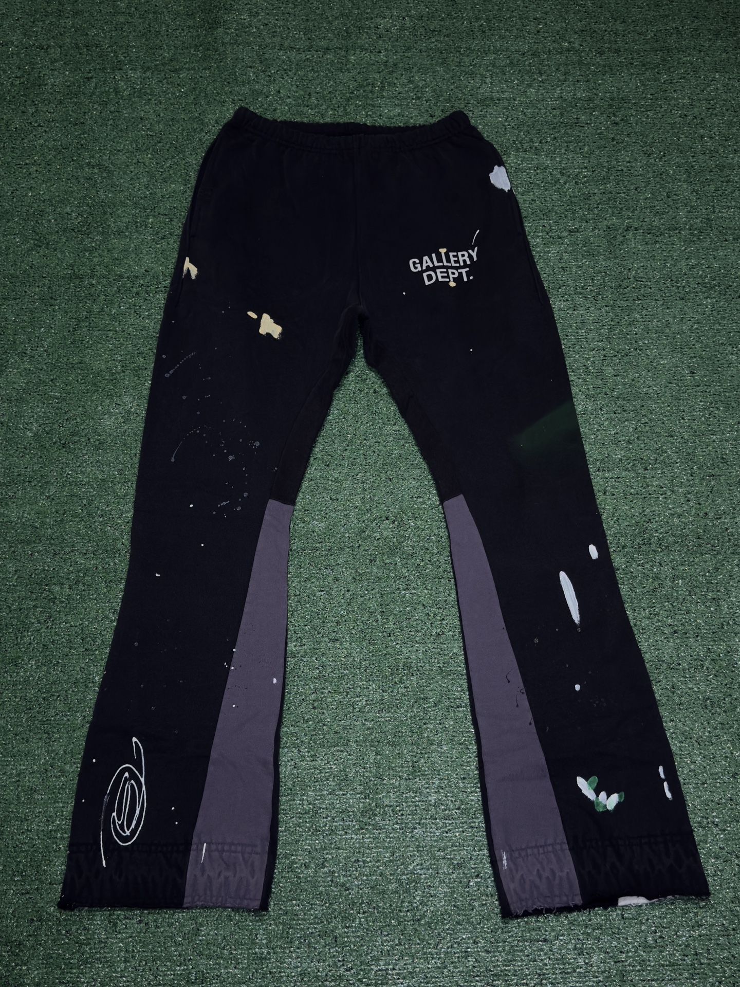 Gallery Dept. Painted Flare Sweat Pants Washed Black