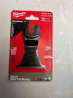 Milwaukee 2-1/2 in. Titanium Bi-Metal Universal Fit Wood and Metal Cutting Multi-Tool Oscillating Bl