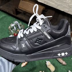 Louis Vuitton Sneakers