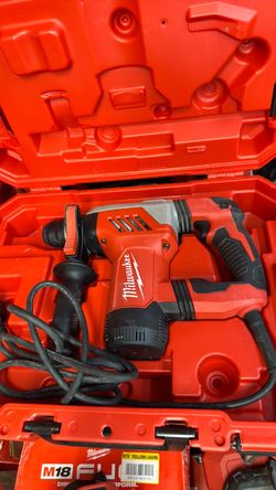 Milwaukee Corded Rotary Hammer Drill with Case