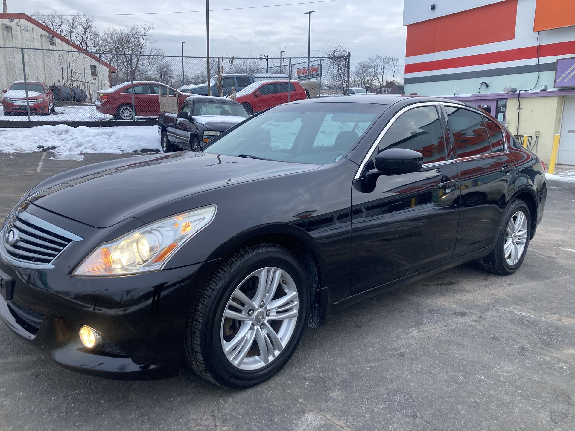 2012 G25x