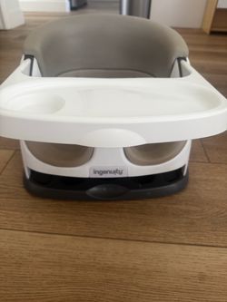 Table booster seat