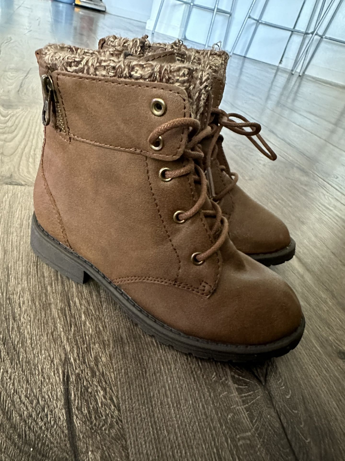 Girl Boots 8-kid