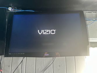 42 inch Vizio flatscreen TV mint condition picture perfect