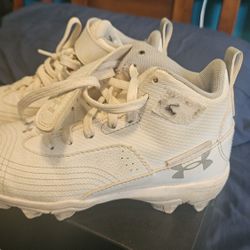 Under Armour Youth Baseball Cleat 1Y