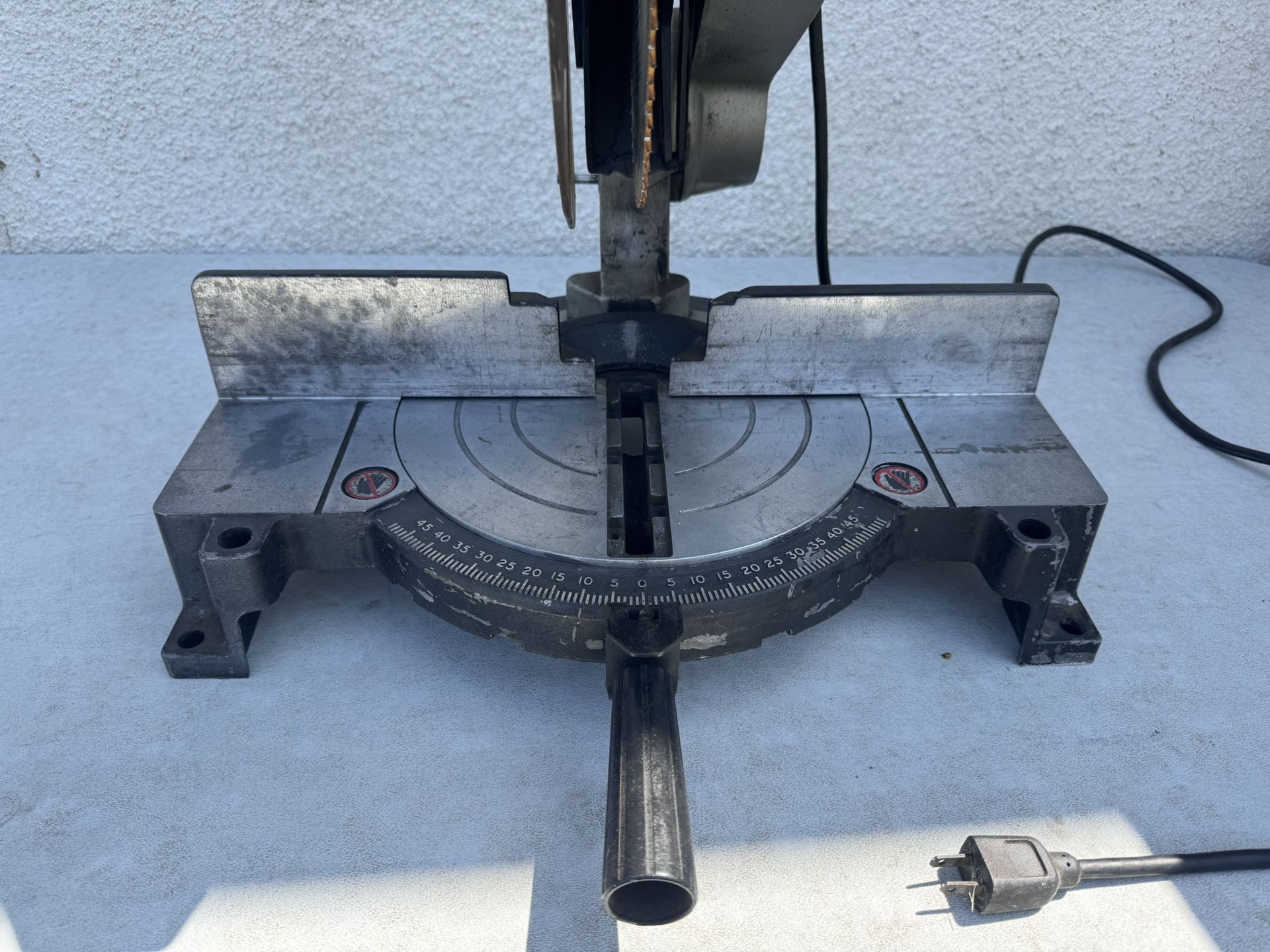 10” power Miter Saw Black &Decker 2HP 10 Amp