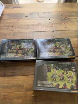 OOP Warhammer 40k inquisitor and retinue