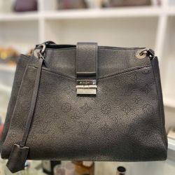 Louis Vuitton  mahina leather 