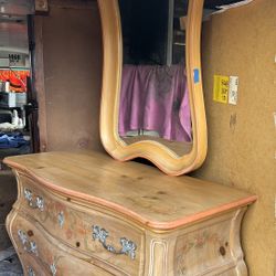 Vintage Pulaski Floral curved Chest 3 drawers antique vanity with mirror solid real wood natural L45”*D19”*H32”(address in description) 👇delivery 🚚 