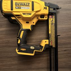 DeWalt staple Gun