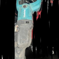 Makita Saw 