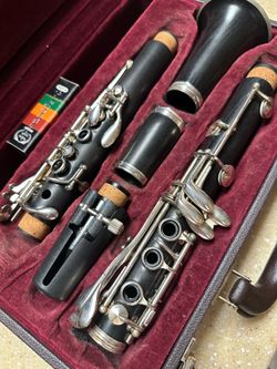 School Approved Buffet Crampon E11 Wood Clarinet $700 Firm