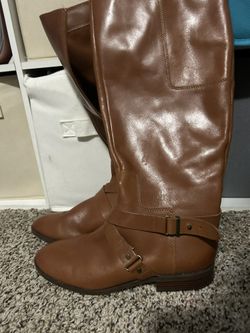 Women boots size 8 1/2