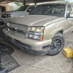 04 Silverado 5.3 Crew Cab( PARTS)