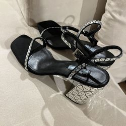 Women’s Shoes  Size 8.5