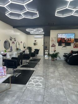 Salon for seal Riverside