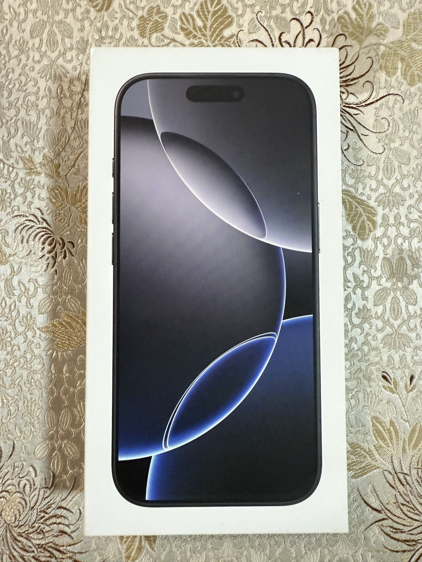 iPhone 16 Pro